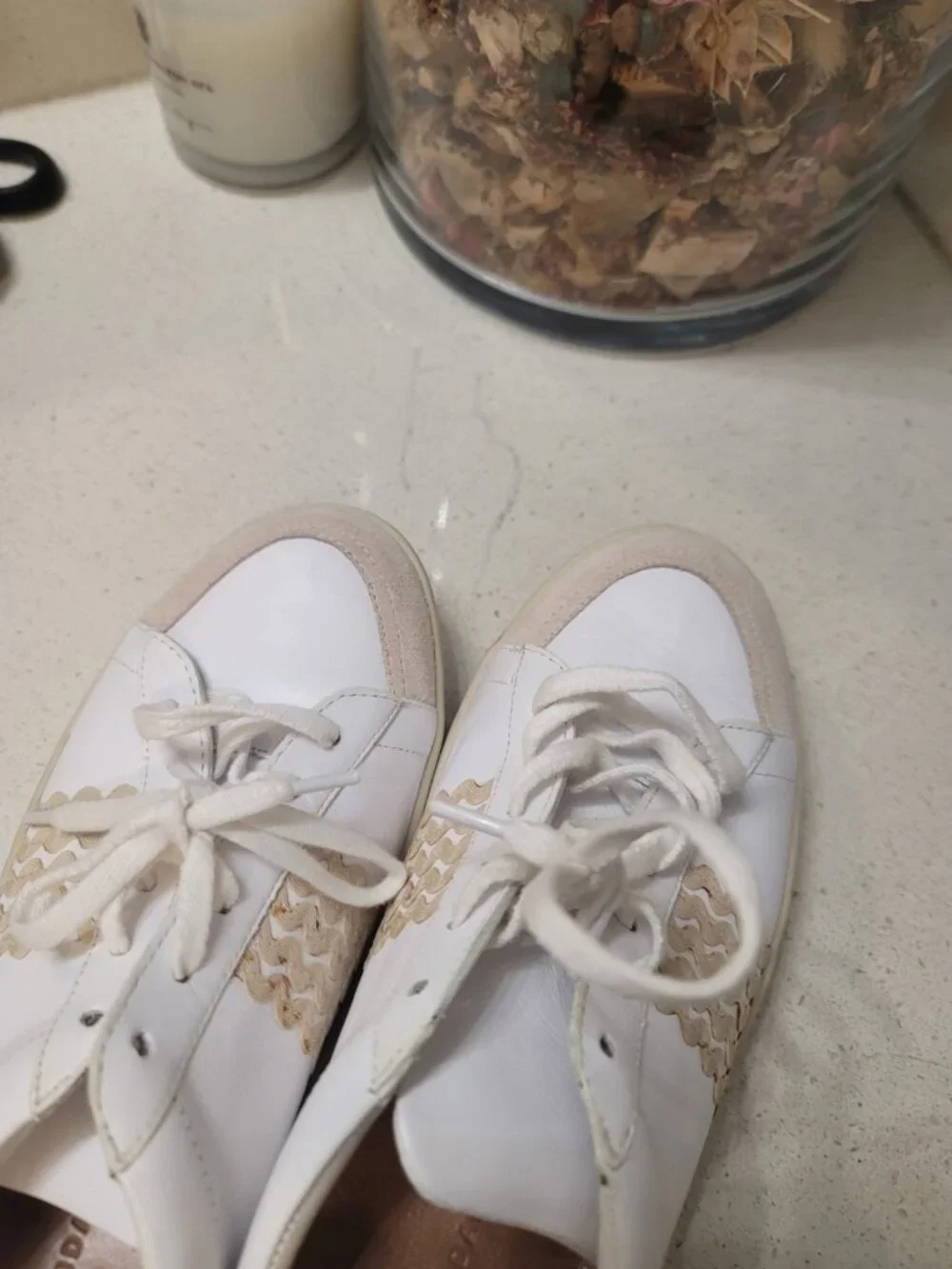 LOEFFLER RANDALL Elliot Sneaker Lace Up Low Top Gold  Ric Rac Women's Sz 9 White